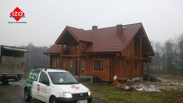 Kraków – izolacja domu drewnianego